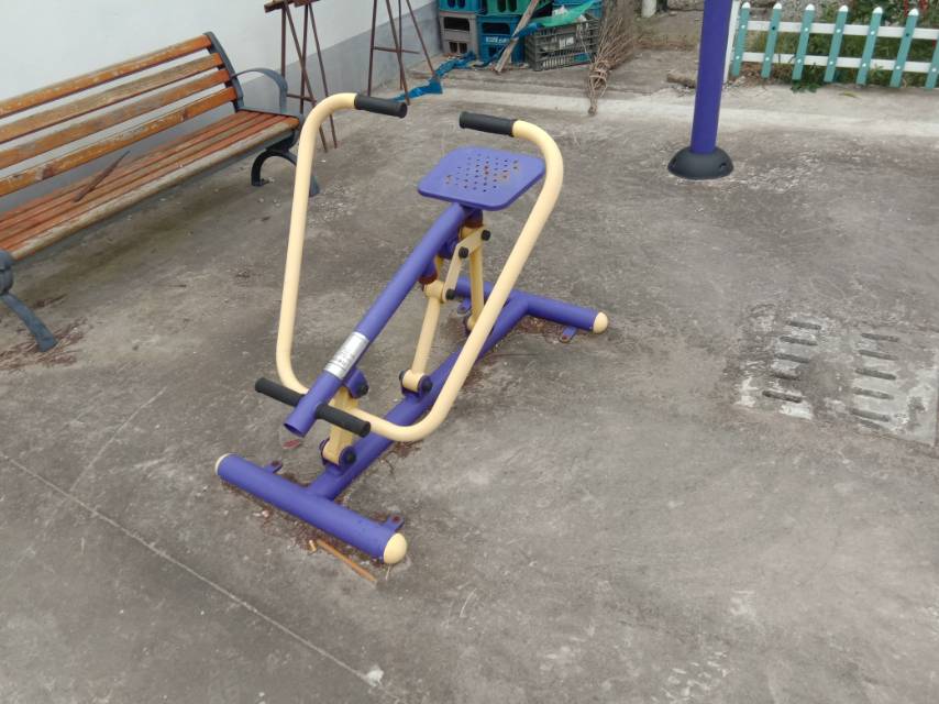 劃船訓練器
