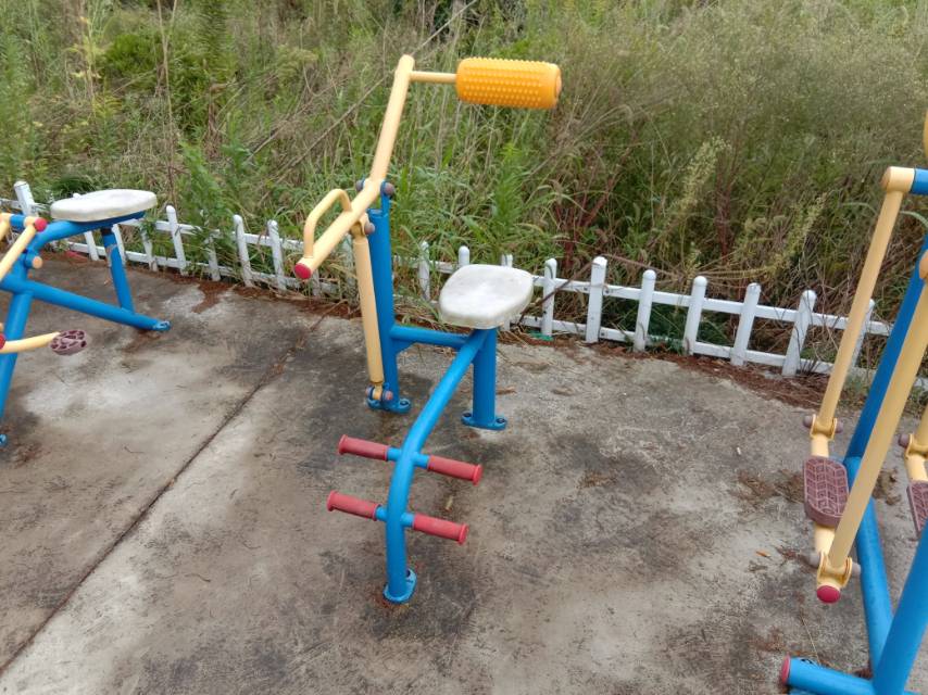 腹背鍛煉器 腹背鍛煉器