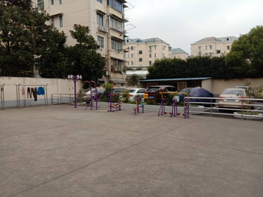 海三居委健身點 海三居委健身點