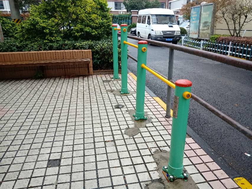 多聯壓腿架 多聯壓腿架