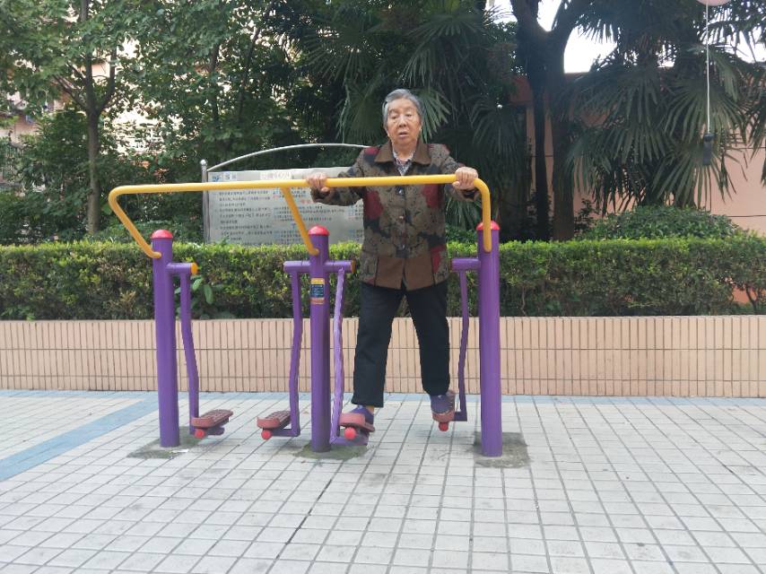 太空漫步器 太空漫步器