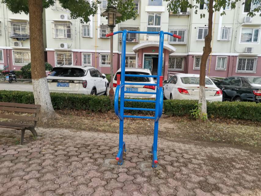 多功能訓(xùn)練器 多功能訓(xùn)練器