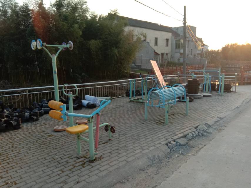 會龍村4組健身點 會龍村4組健身點