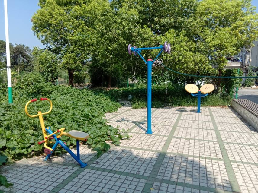 倉場村龔家村民組全民市民健身點