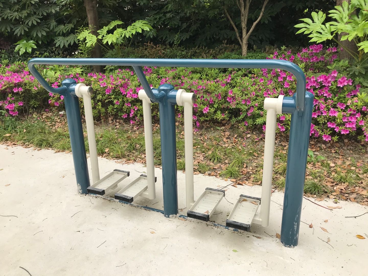 二位太空漫步機 二位太空漫步機