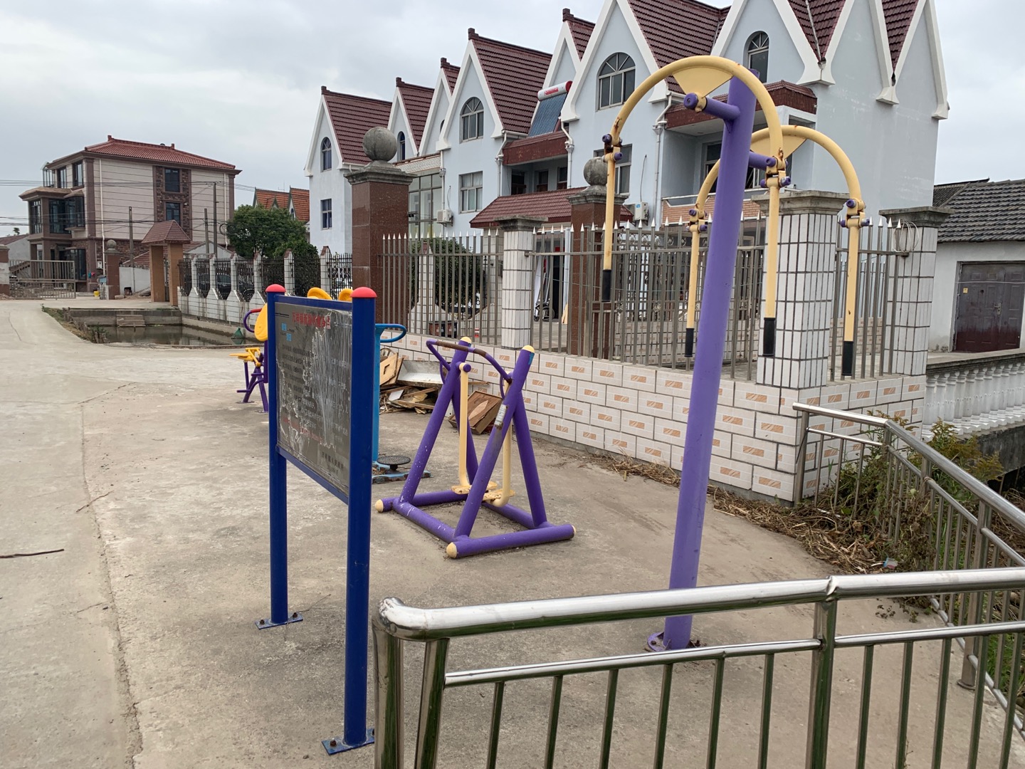 萬祥鎮新路村健身點 萬祥鎮新路村健身點