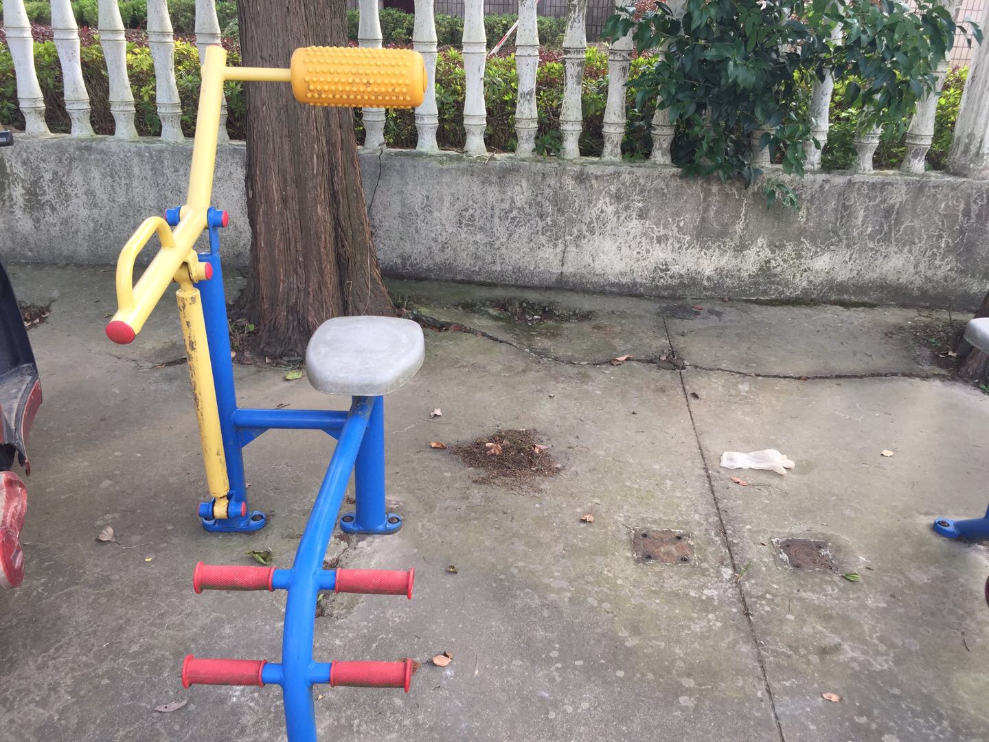 腹背鍛煉器 腹背鍛煉器