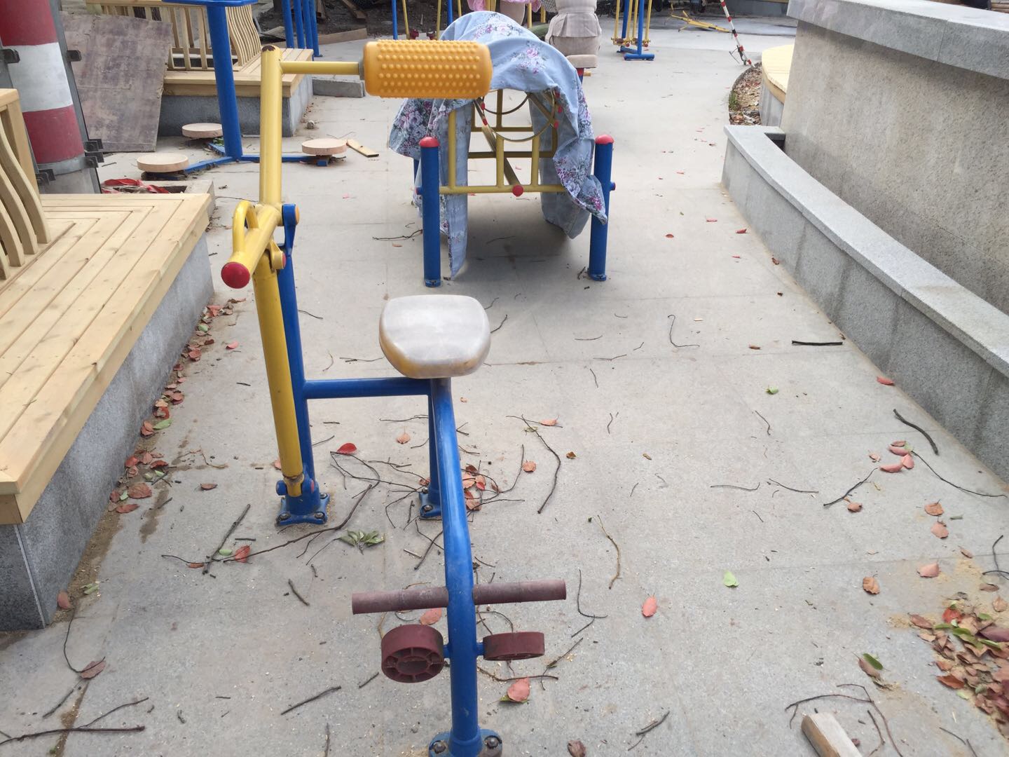 腹背鍛煉器 腹背鍛煉器