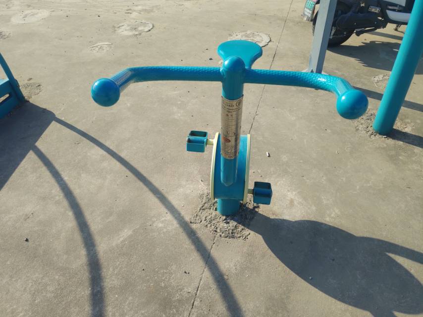 健身車 健身車