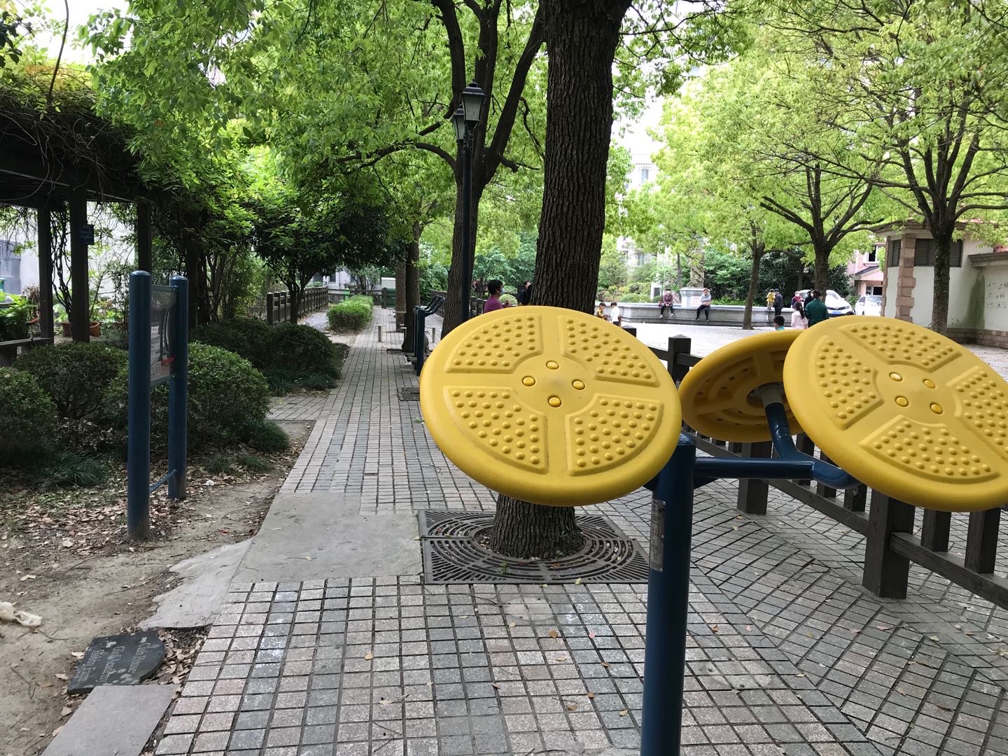 捷克小區(qū)市民益智健身苑點(diǎn)