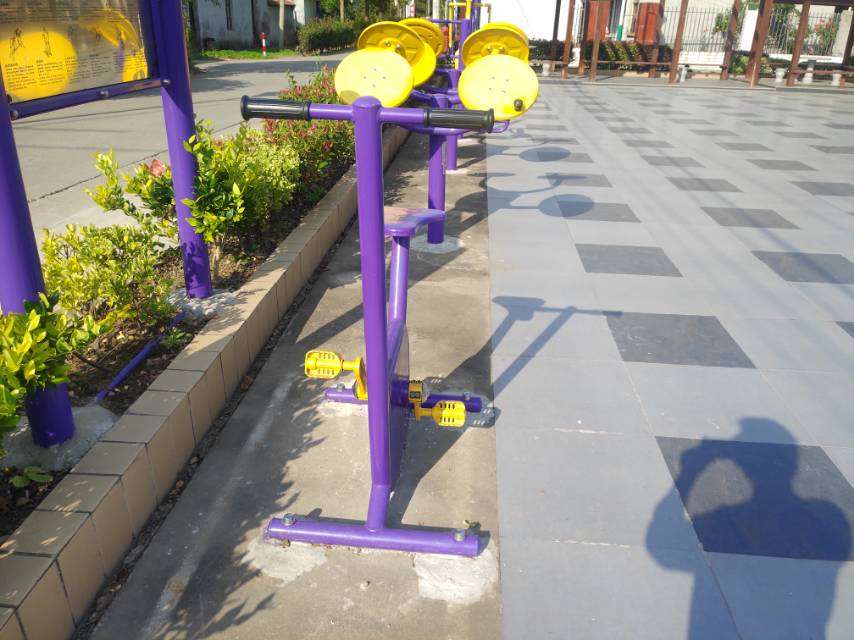 雙位健身車 雙位健身車