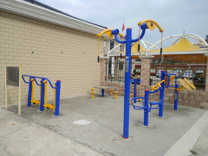 新河鎮(zhèn)進(jìn)化村健身點(diǎn)