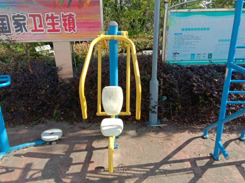 自重推胸器 自重推胸器