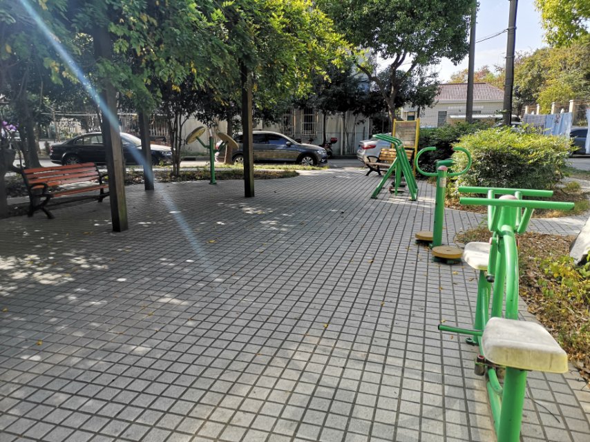華夏東路2026弄健身點 華夏東路2026弄健身點