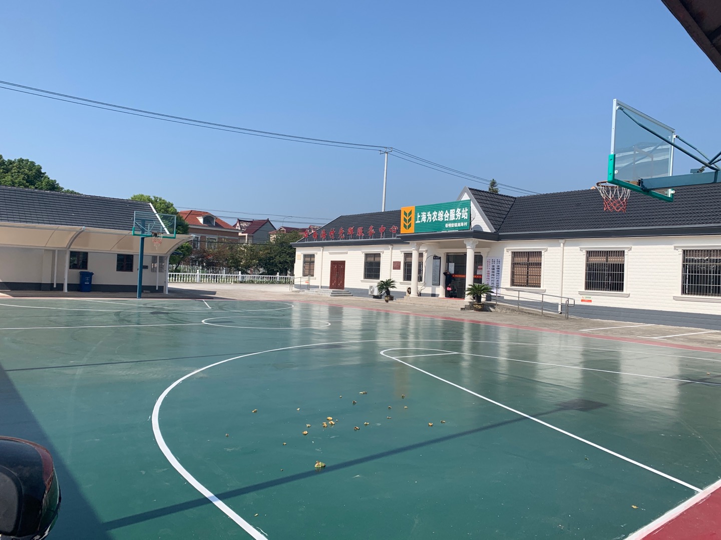 南海村村委籃球場(chǎng)