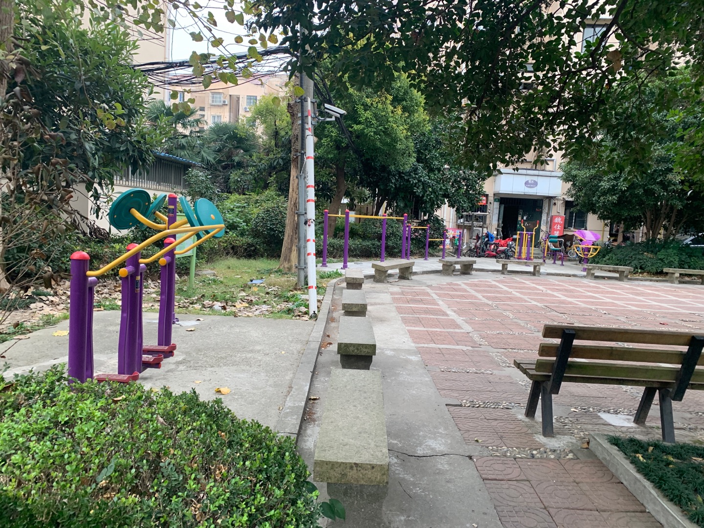 崮一小區(qū)健身點1