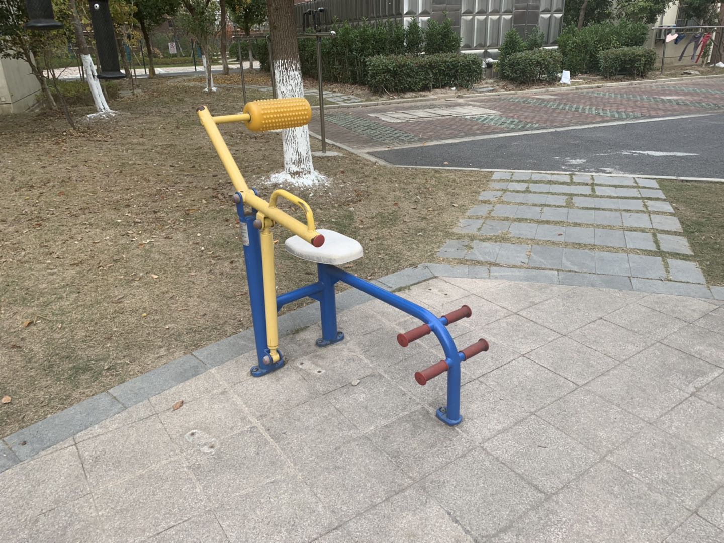 腹背鍛煉器 腹背鍛煉器