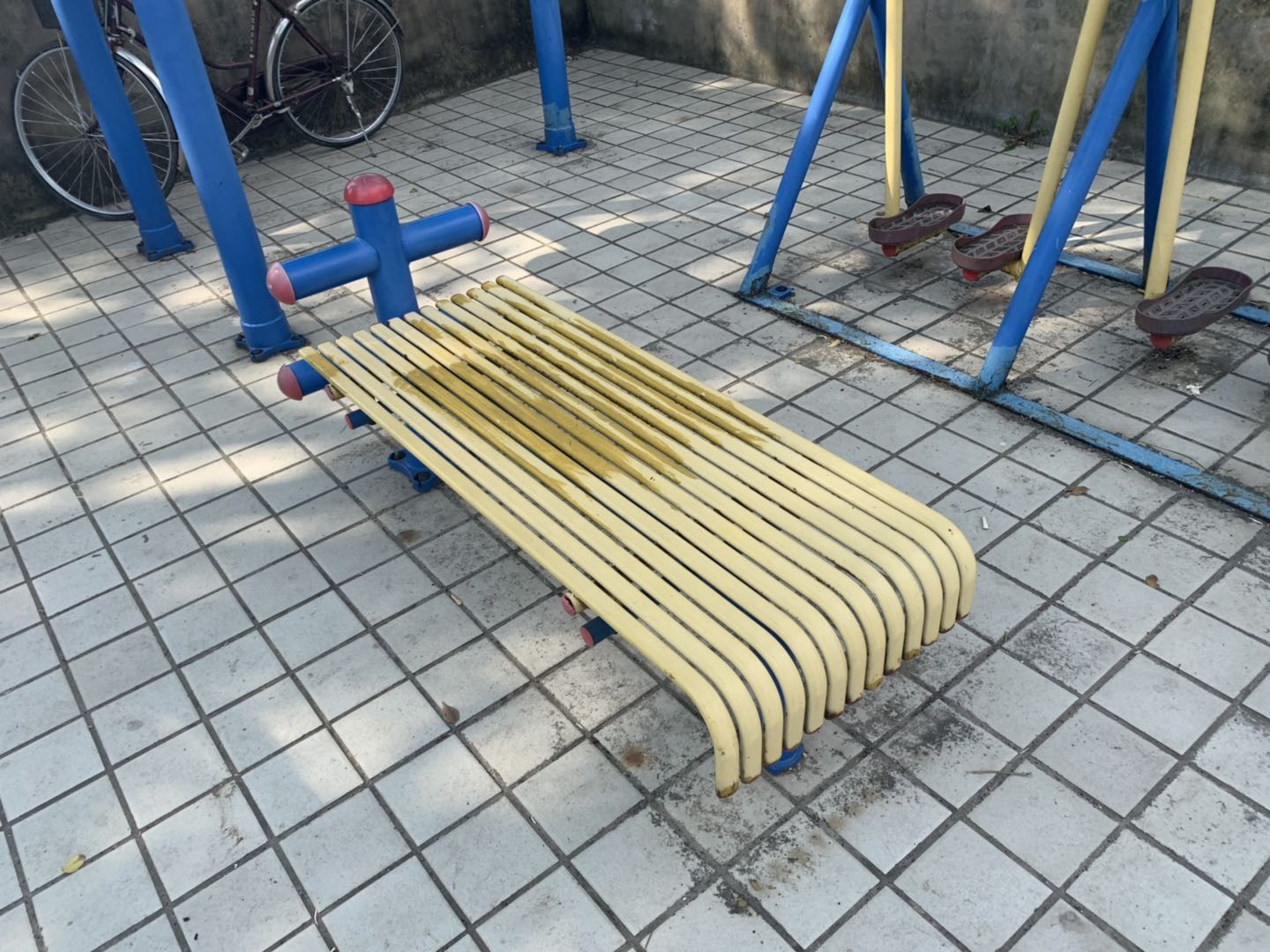 仰臥起坐板 仰臥起坐板