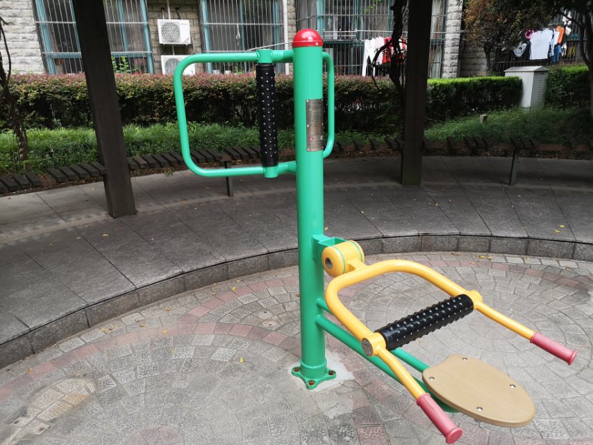 坐式腰背按摩器 坐式腰背按摩器