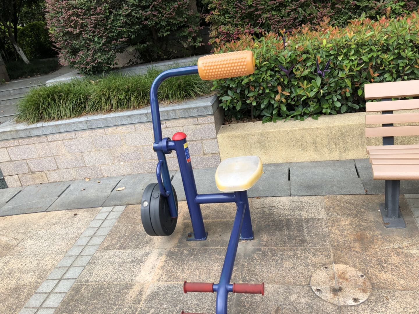 腹背鍛煉器 腹背鍛煉器