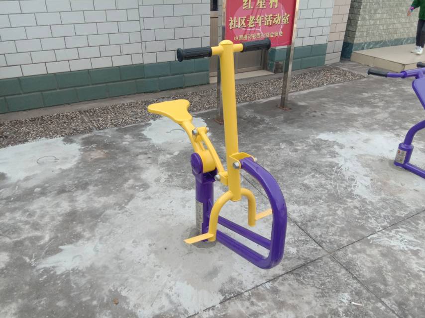 健騎機 健騎機