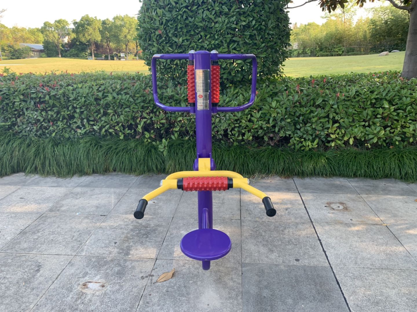 腰背按摩器 腰背按摩器