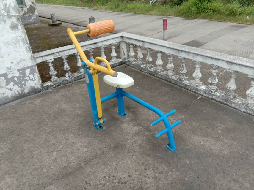 腹背鍛煉器 腹背鍛煉器