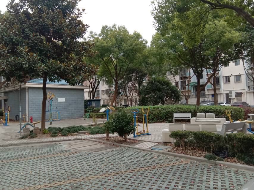 界龍陽光苑(1152)健身點 界龍陽光苑(1152)健身點