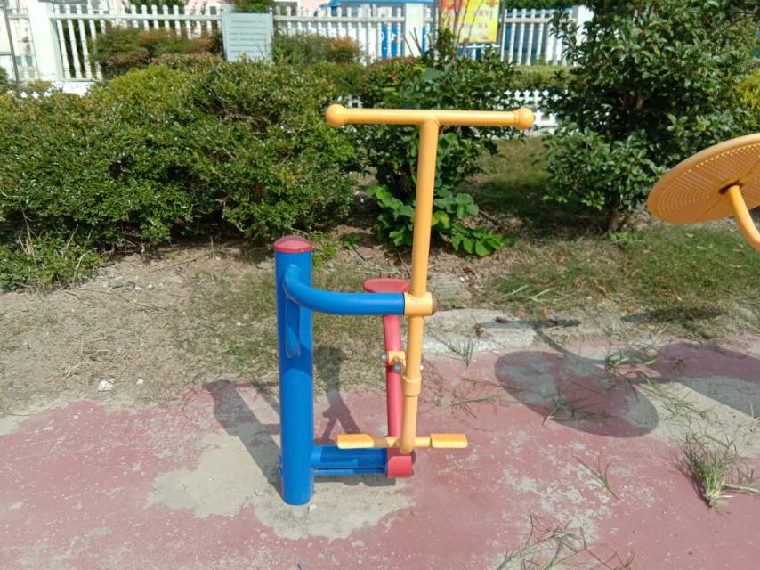 健騎機 健騎機