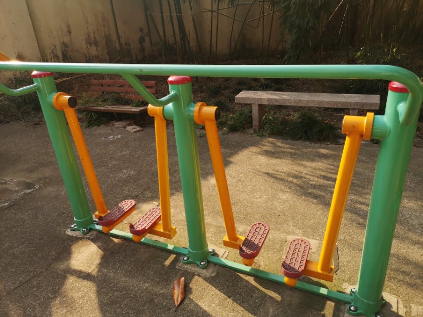 兩聯漫步機