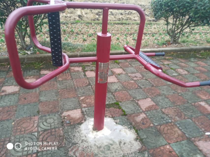 腰背按摩器 腰背按摩器