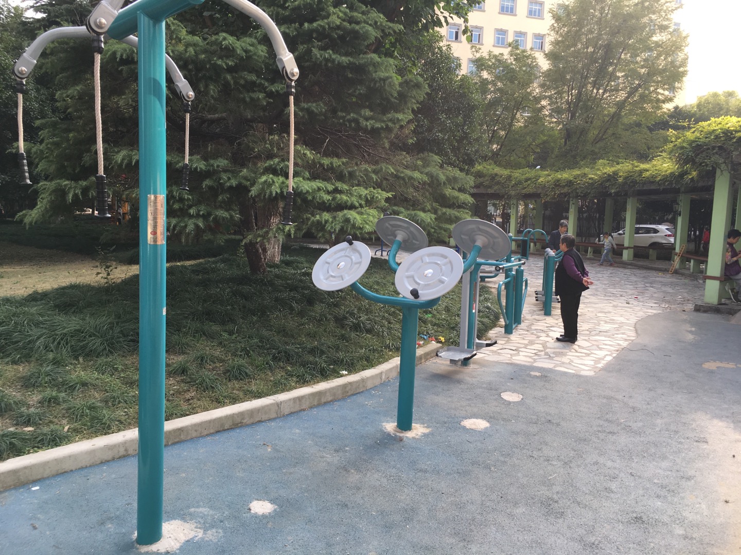 清三小區(qū)市民益智健身點 清三小區(qū)市民益智健身點