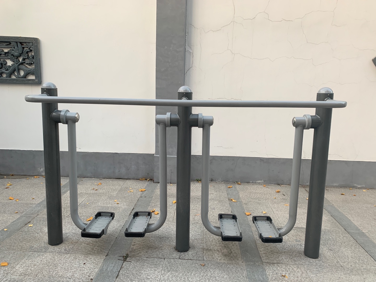 雙位太空漫步機