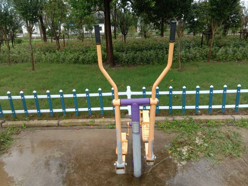 橢圓漫步機
