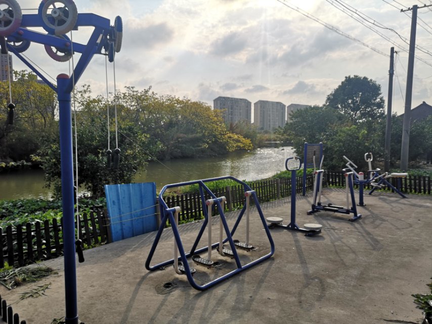 瓦南村健身點(diǎn) 瓦南村健身點(diǎn)