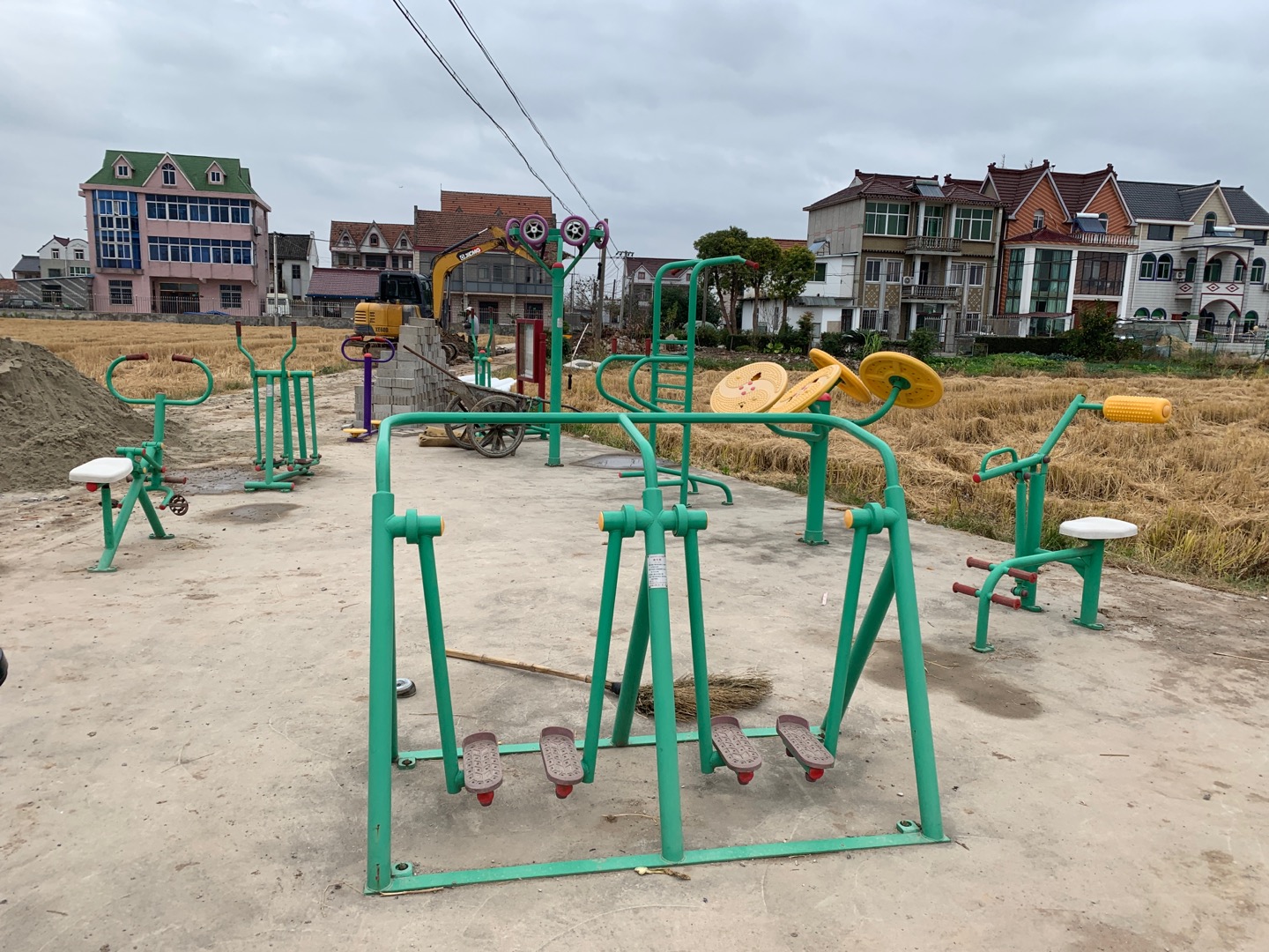 萬祥鎮(zhèn)新路村健身點