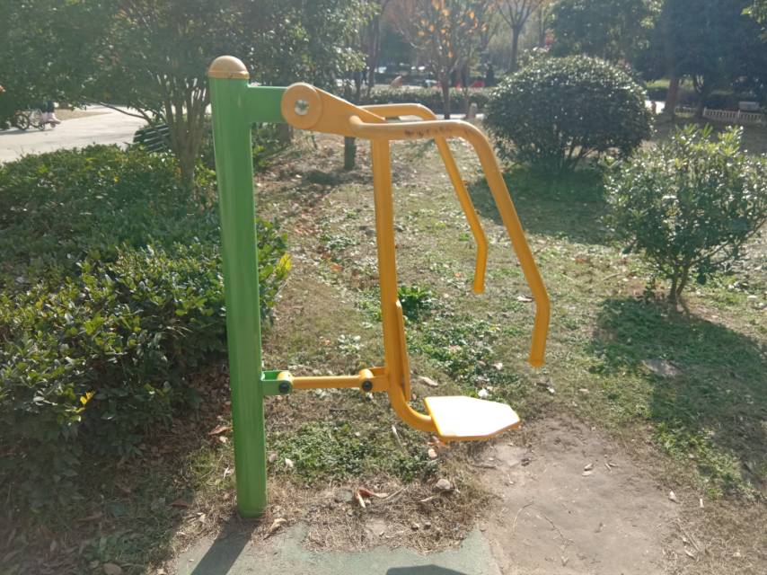 坐推訓(xùn)練器 坐推訓(xùn)練器