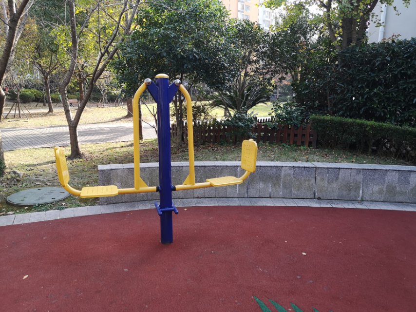 雙人坐蹬器 雙人坐蹬器