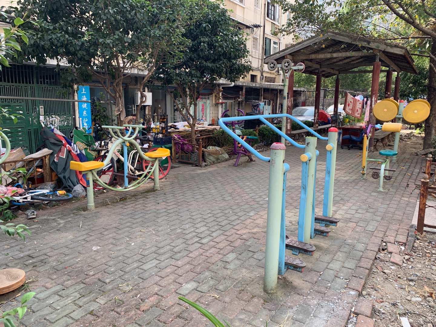 東南居委健身點1 東南居委健身點1