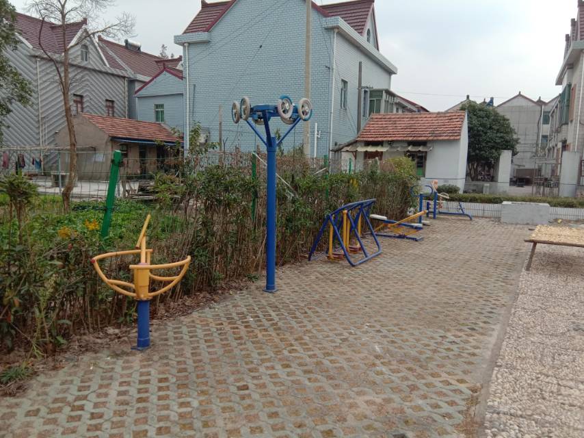 中圩村7組唐家宅35號前健身路徑 中圩村7組唐家宅35號前健身路徑