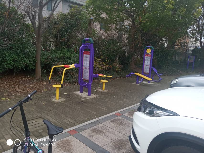 蔡路村村委健身點