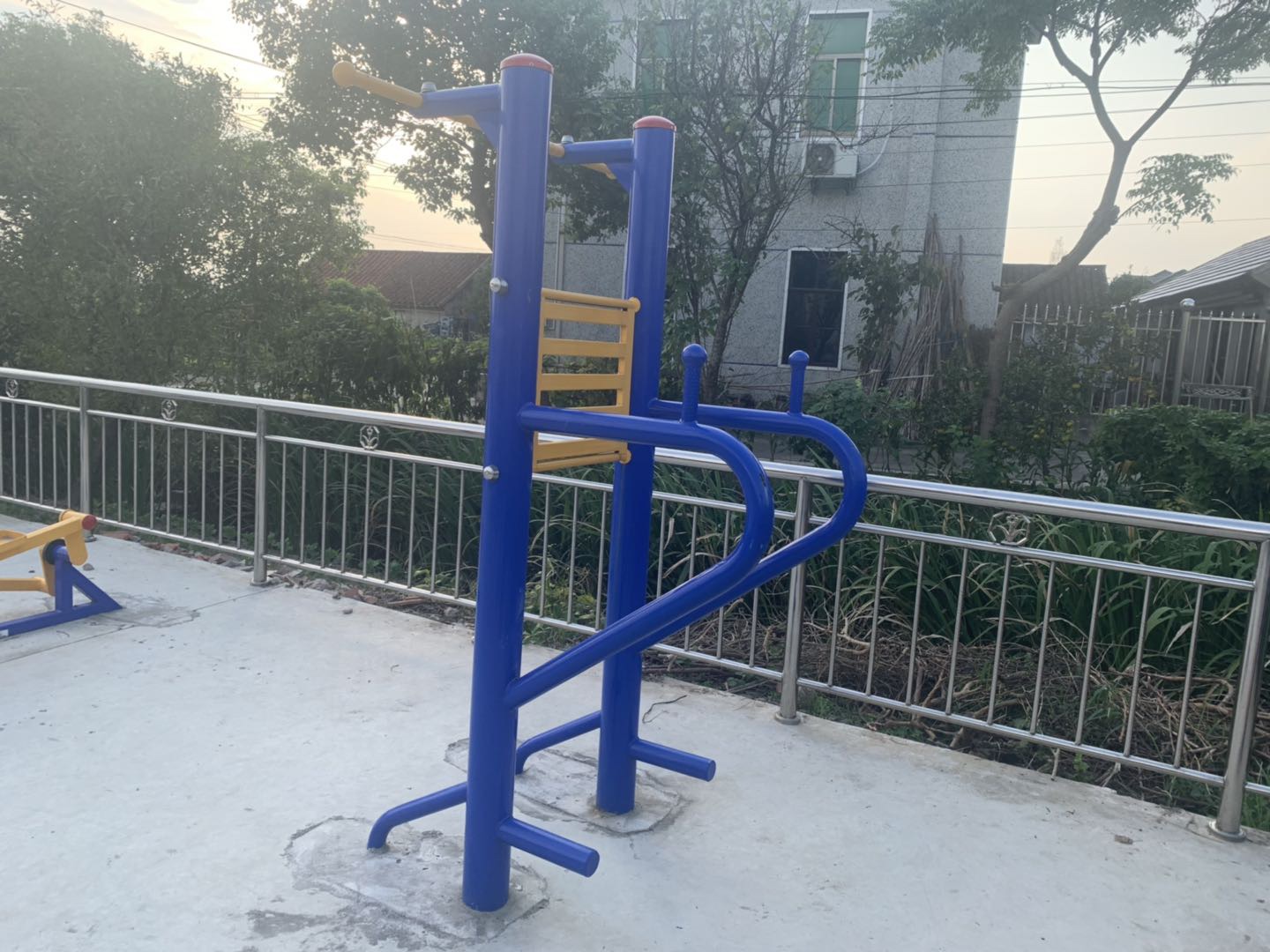 多功能鍛煉器 多功能鍛煉器