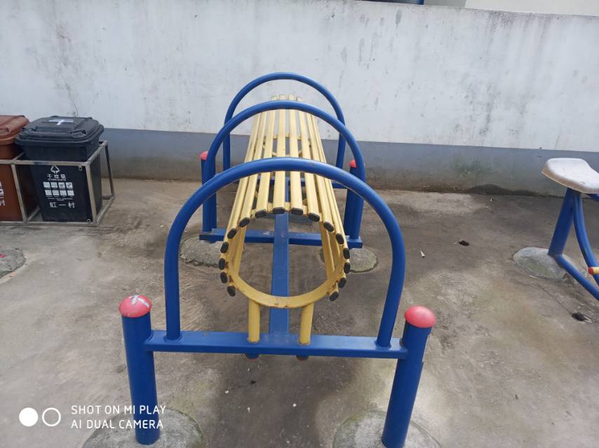 腰背伸展訓練器 腰背伸展訓練器