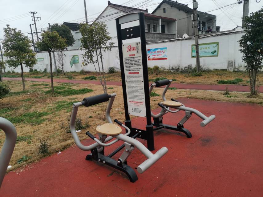 自重式背部訓練器