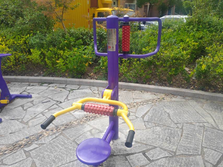 腰背按摩器 腰背按摩器