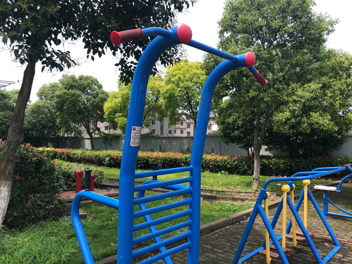 多功能訓練器