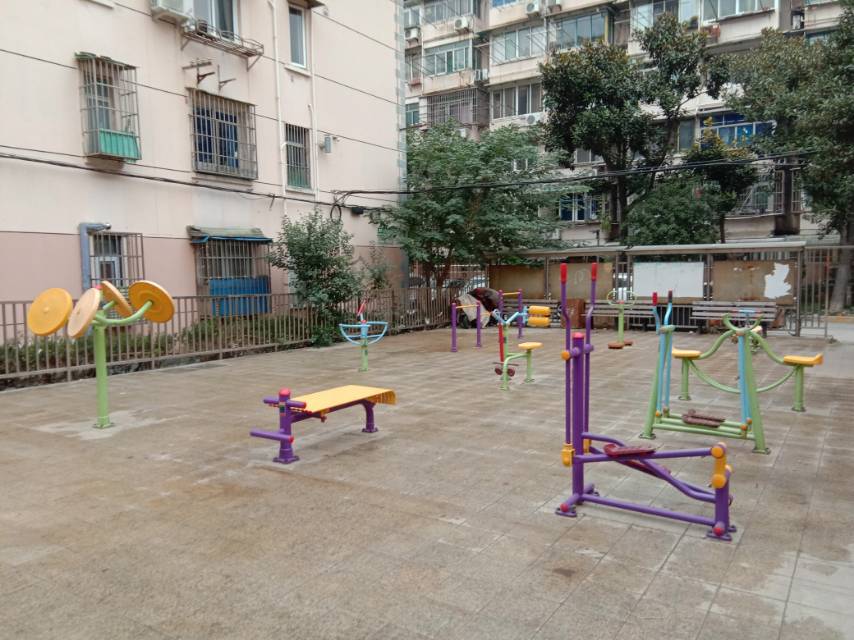 凌三居委健身點 凌三居委健身點