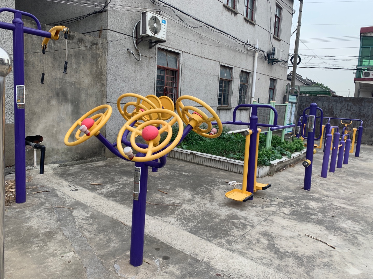 塘灣村老年活動(dòng)室健身點(diǎn) 塘灣村老年活動(dòng)室健身點(diǎn)