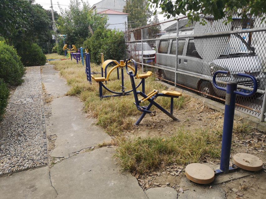 靜安區石門二路街道斯文里居委健身點（南蘇州路1393弄）