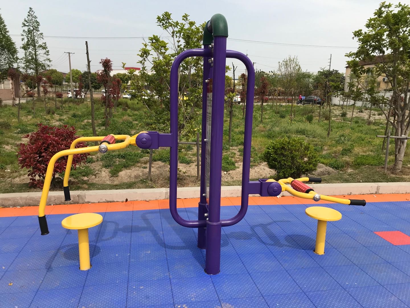 頸腰按摩器 頸腰按摩器